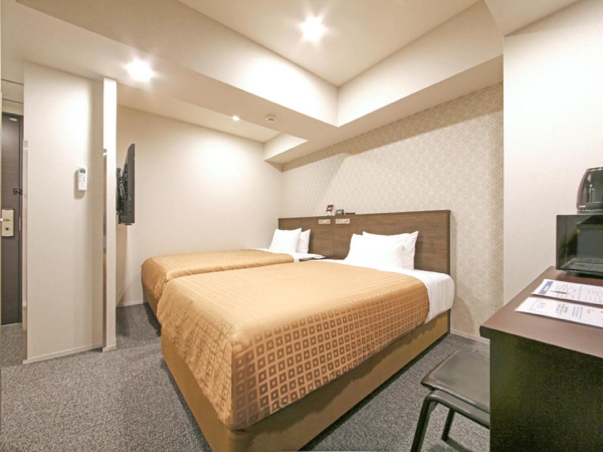 Hotel Livemax Chiba Chuo-Ekimae מראה חיצוני תמונה
